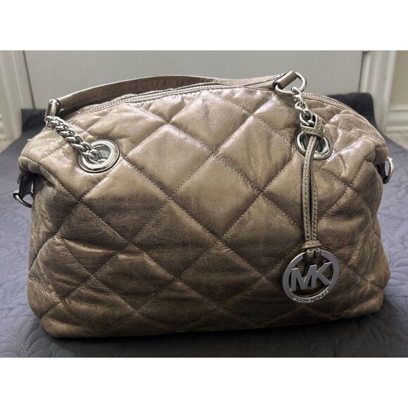 Michael Kors Quilted Lamb Leather Shoulder Handbag Gold Lame 2 Way Chain Strap - Picture 4 of 15